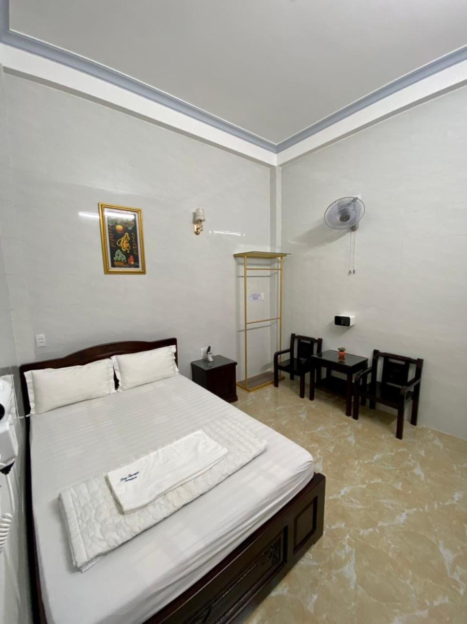 Nha Nghi Duy Tan Motel 140 Nguyen Du 0353007568 Quang Ngai Zewnętrze zdjęcie